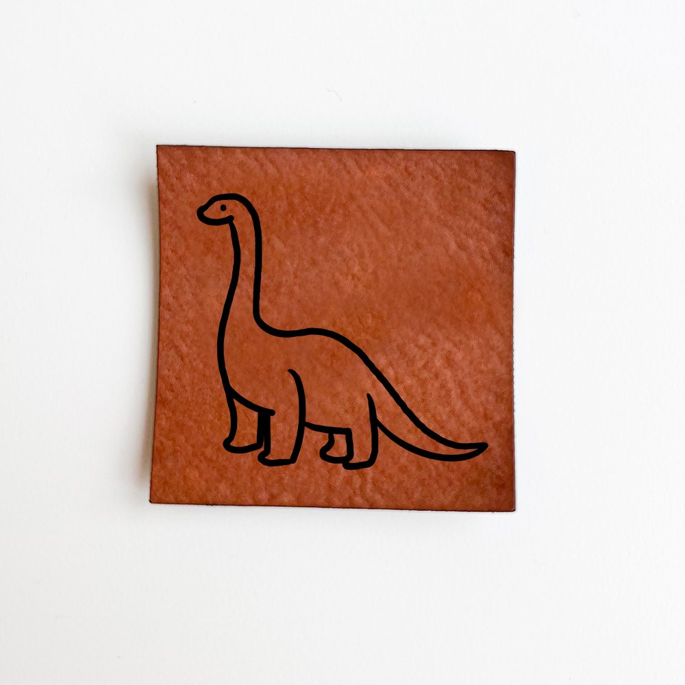 Weiches Kunstlederlabel Soft Lines Dinosausi 4 x 4 cm Label Patch Aufnäher