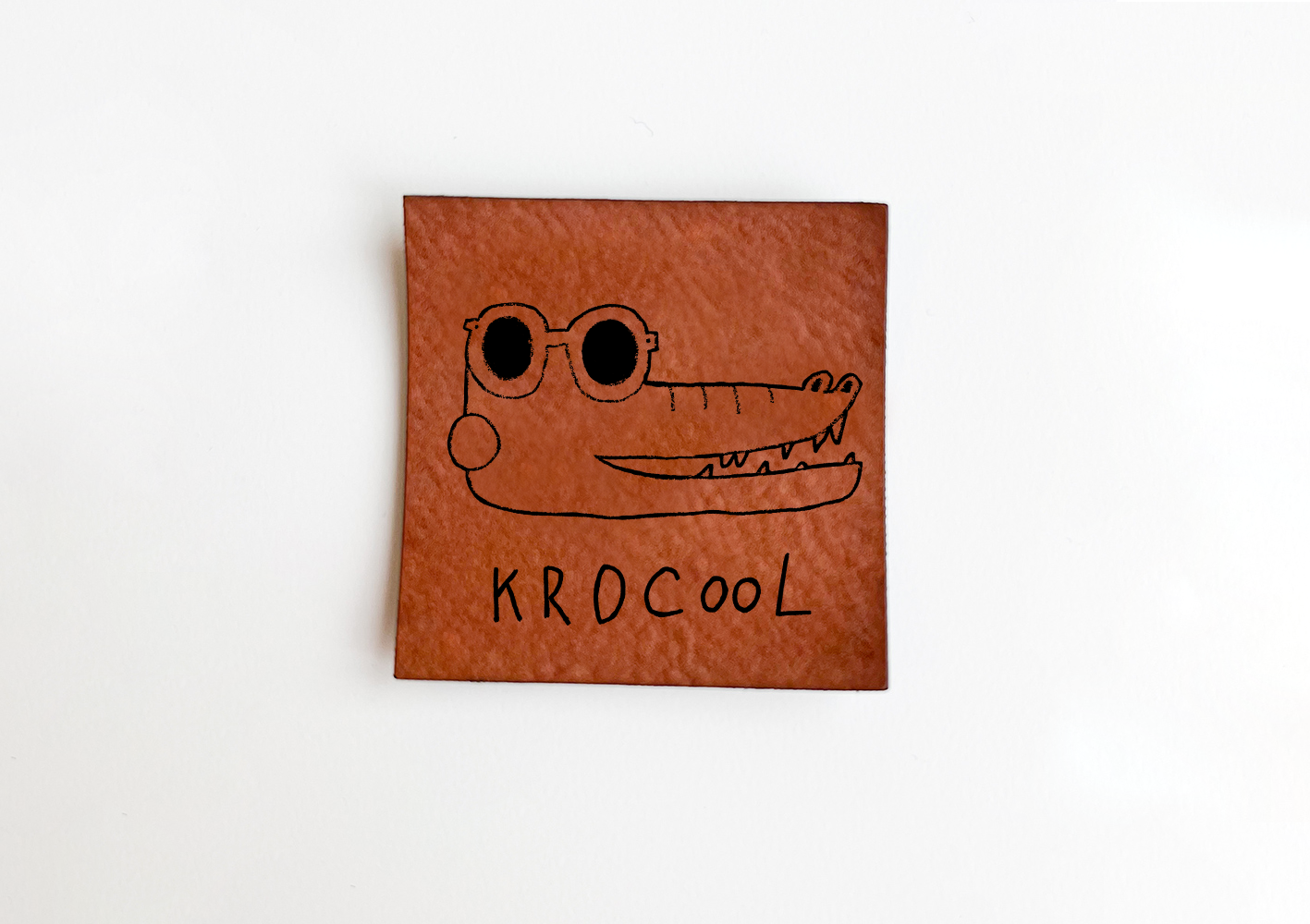 Weiches Kunstlederlabel Soft KroCool 4 x 4 cm Label Patch Aufnäher