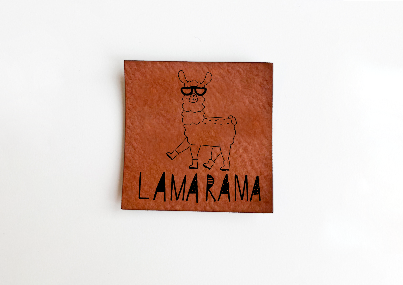 Weiches Kunstlederlabel Soft LamaRama 4x4 cm Label Patch Aufnäher
