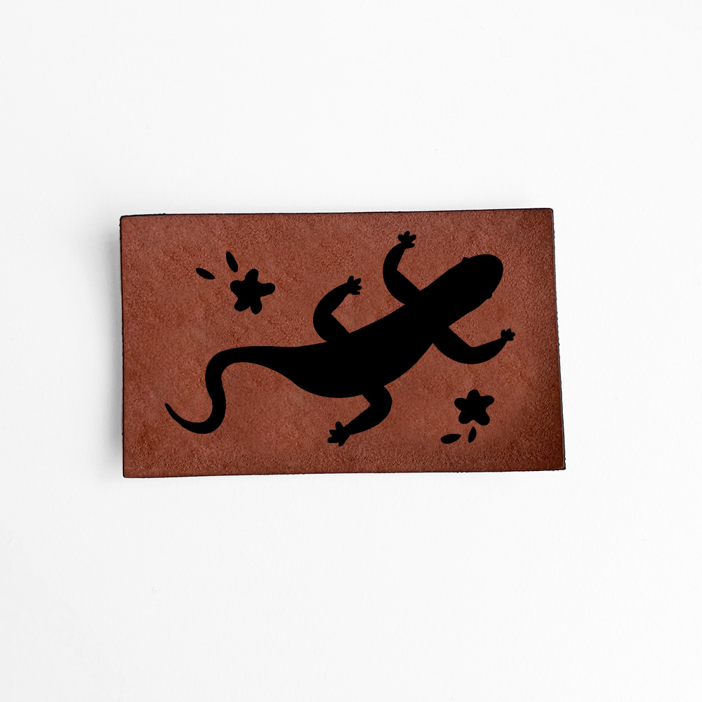 Weiches Kunstlederlabel Soft Sky Earth Water Geckorecko Eidechse 3 x 5 cm Label Patch Aufnäher